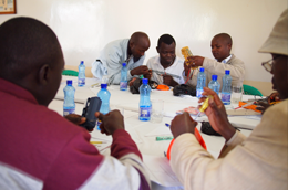 Technicians are trained on how to repair solar lanterns in Kenya © Lighting Africa